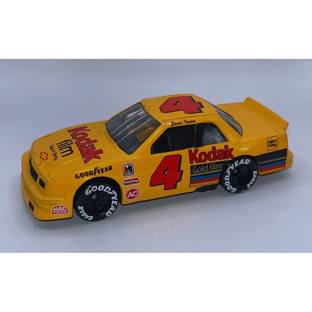 Matchbox Ernie Irvan #4 Kodak Film Chevrolet Lumina Stock Car 1:43 Scale 1992